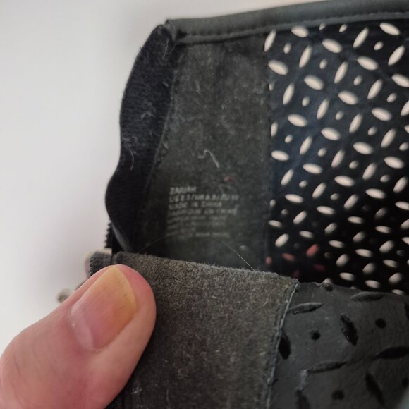 Black cut out Booties - Picture 7 of 13